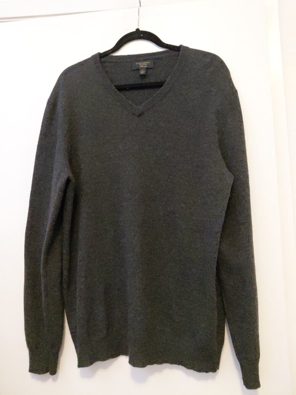Club Room Luxury Cashmere Men's Charcoal Gray V-neck Sweater Size Large